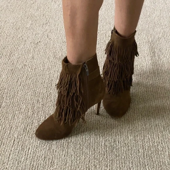 💕Via Spiga Suede Booties 💕💕 - Picture 7 of 7